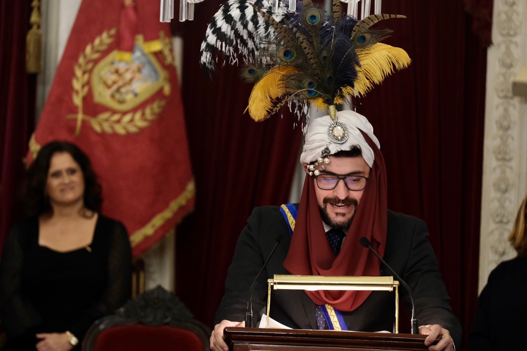 Fotos: el traspaso de coronas de los Reyes Magos de Cádiz