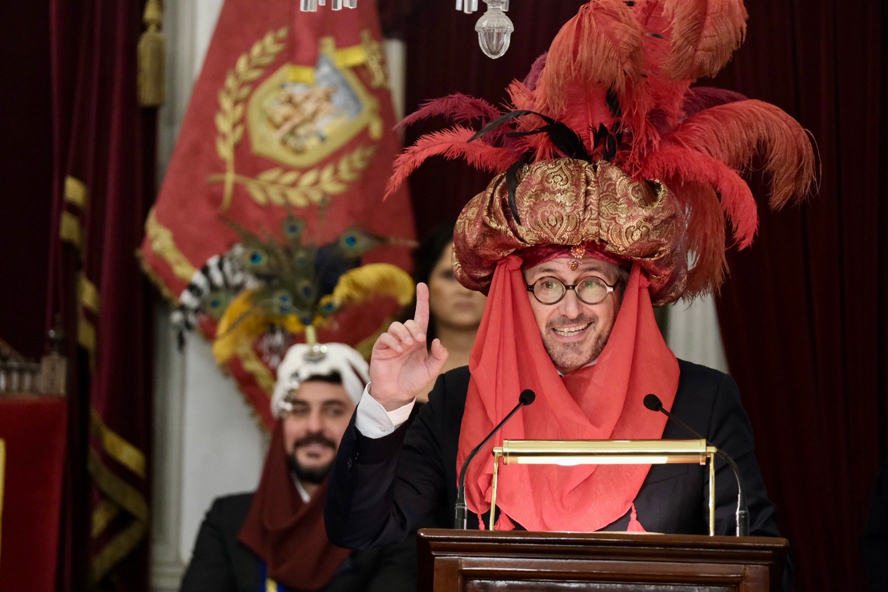 Fotos: el traspaso de coronas de los Reyes Magos de Cádiz