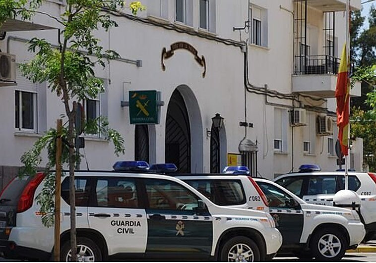 Detenido en Chiclana cuando amenazaba con acuchillar a su madre