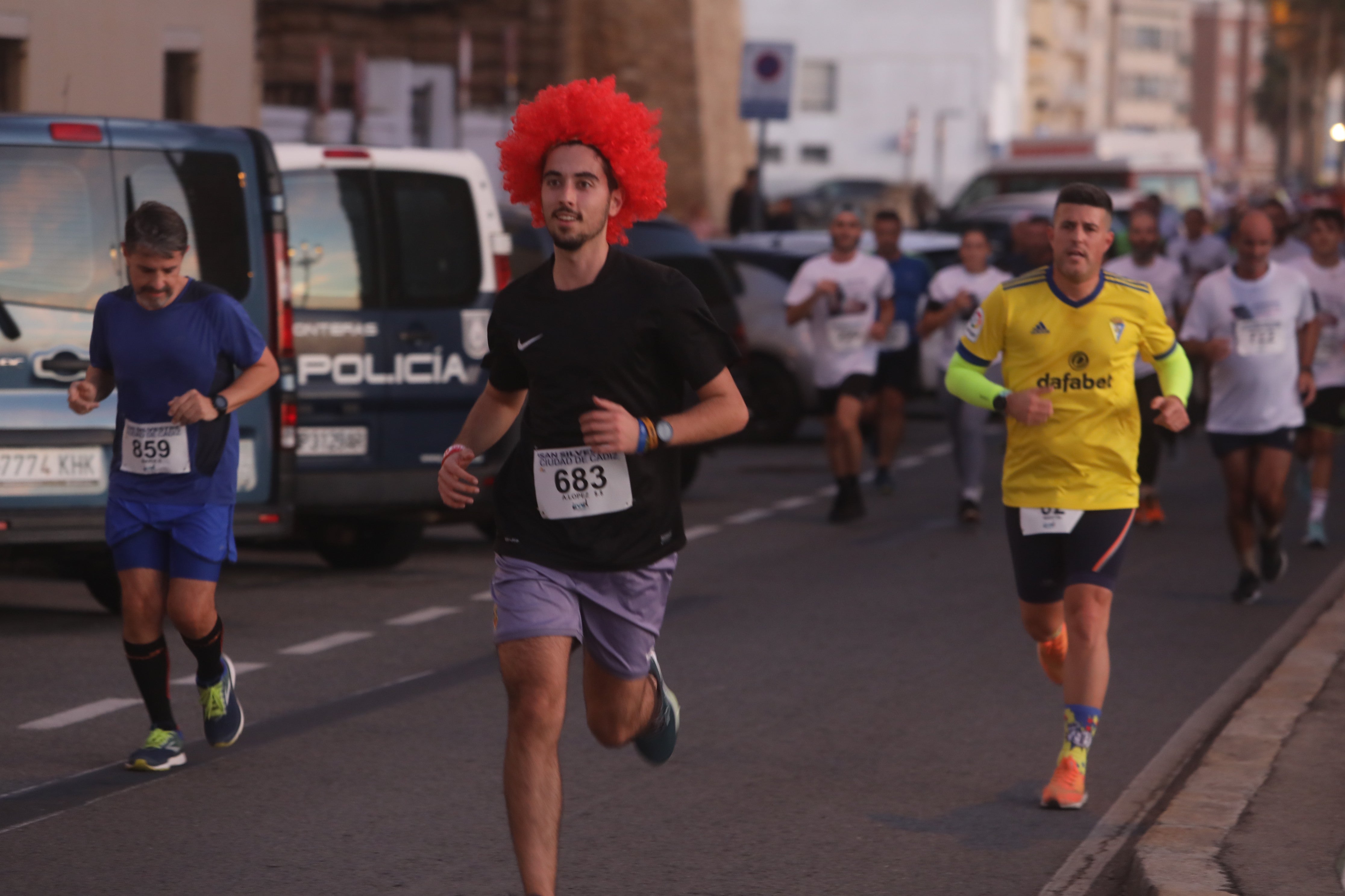 Fotos: Así ha sido la San Silvestre en Cádiz