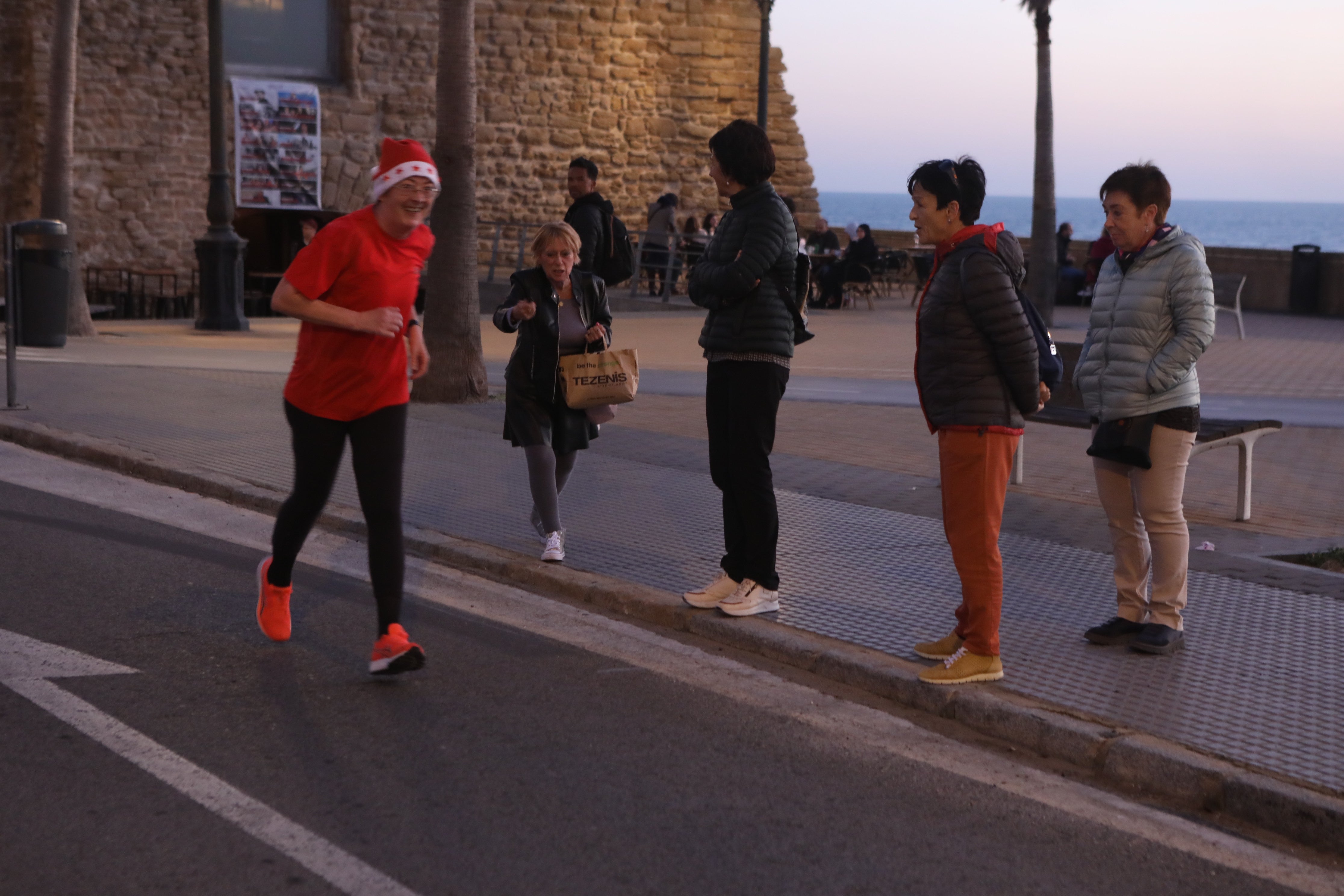 Fotos: Así ha sido la San Silvestre en Cádiz