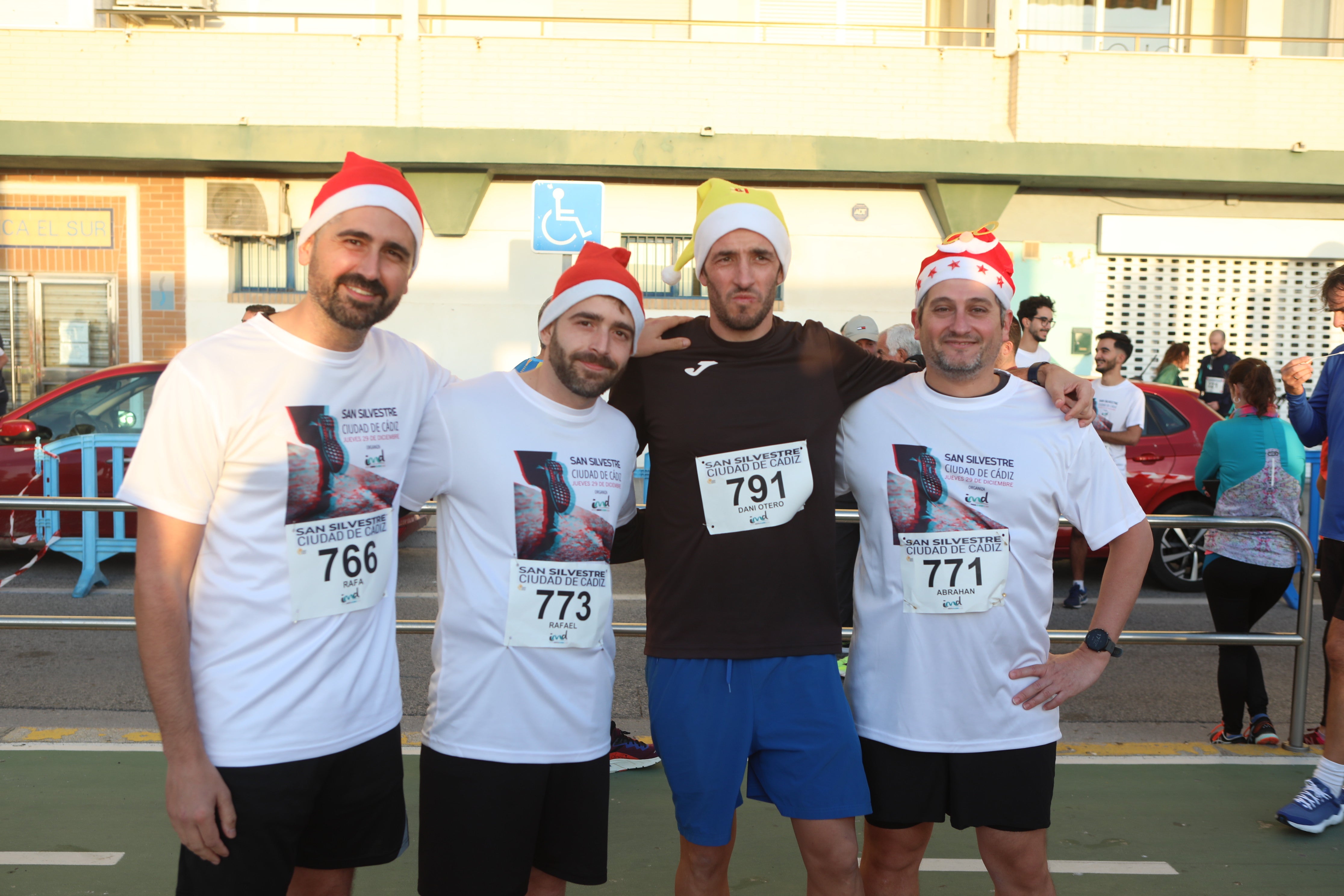 Fotos: Así ha sido la San Silvestre en Cádiz