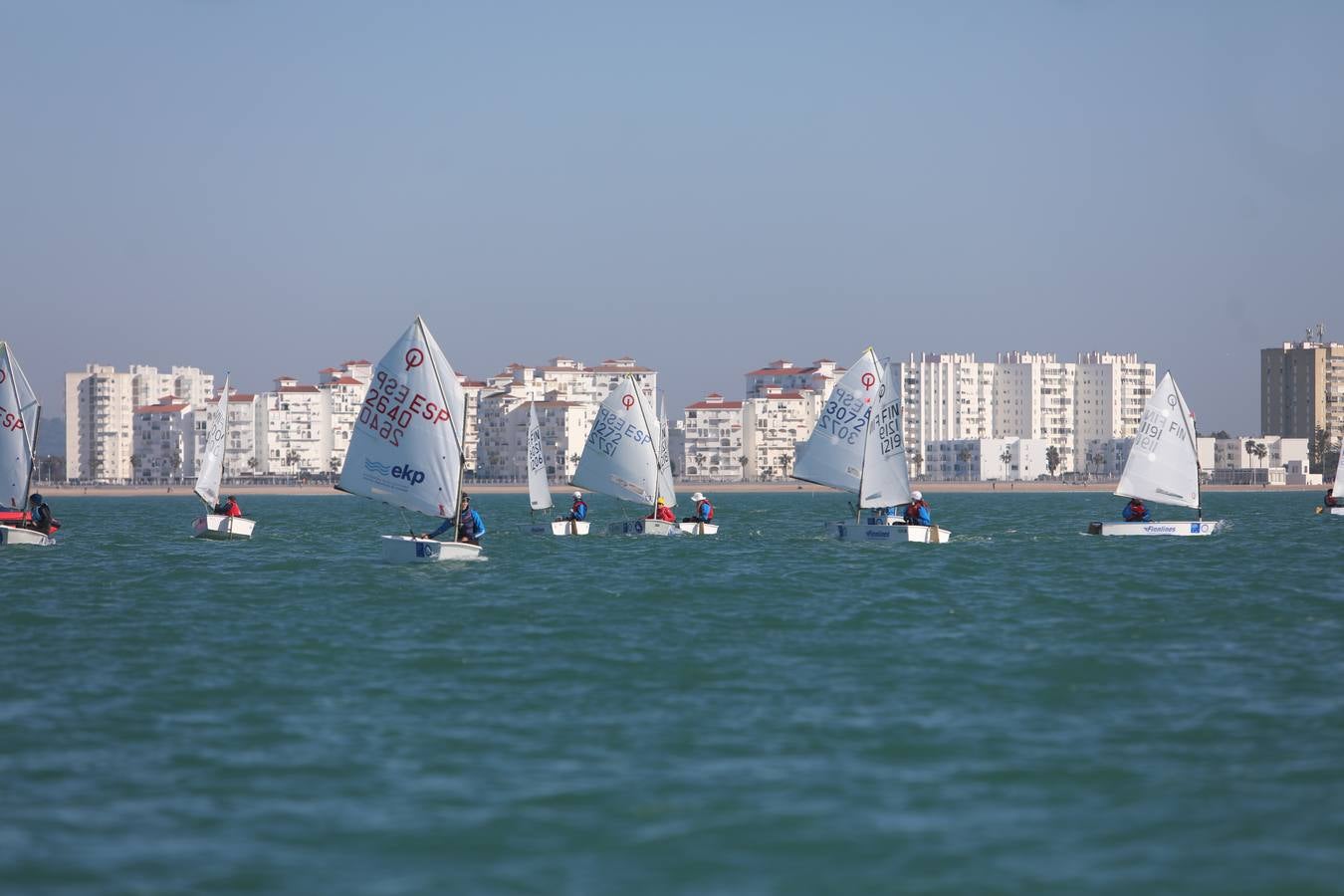 La Excellence Cup de Optimist se despide con honores de la Bahía de Cádiz