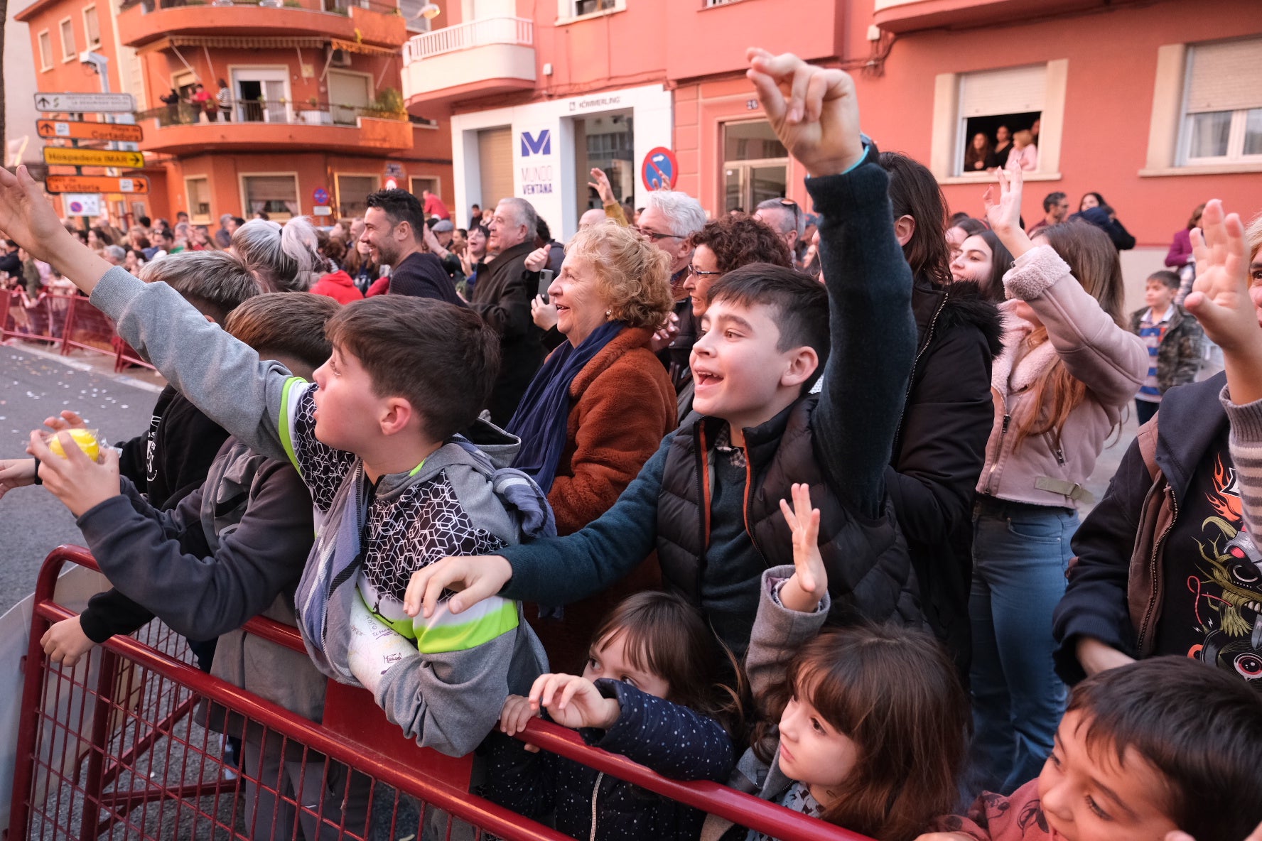 Fotos: Búscate en la Cabalgata de Reyes Magos en Cádiz