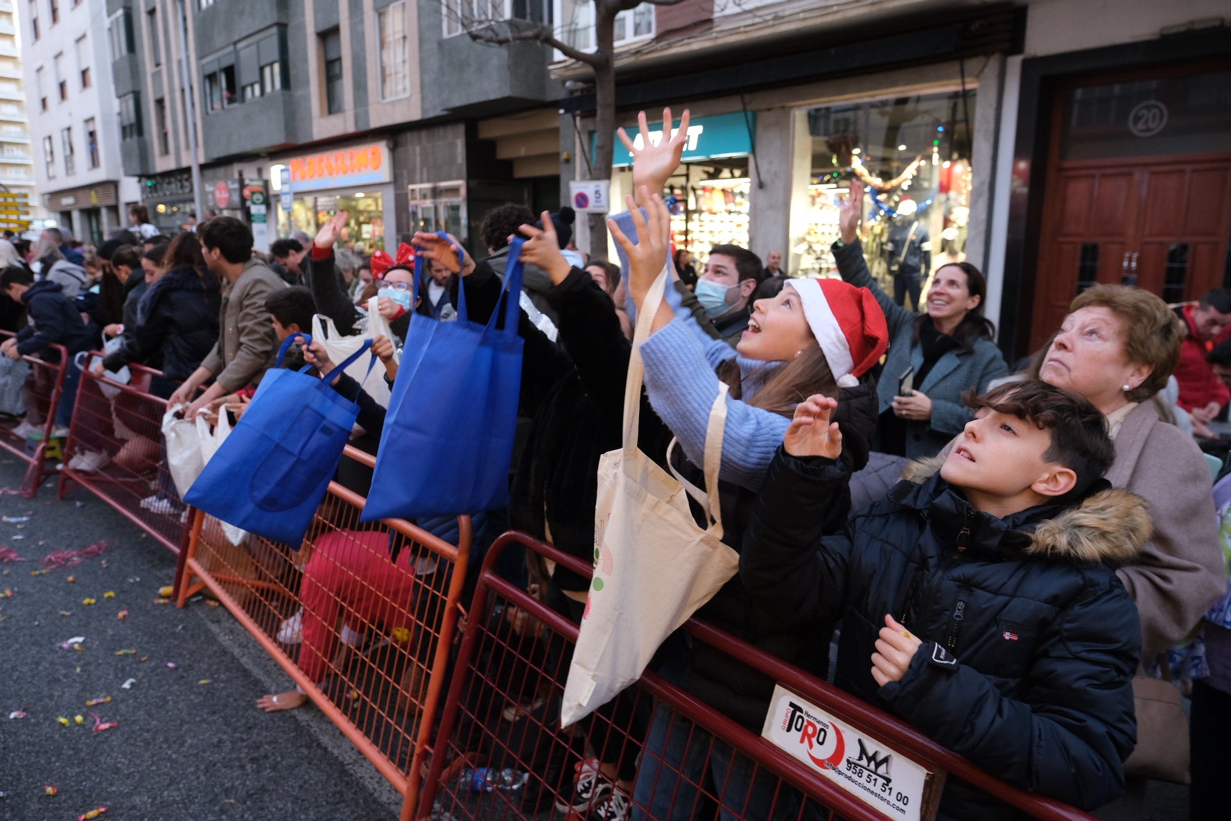 Fotos: Búscate en la Cabalgata de Reyes Magos en Cádiz
