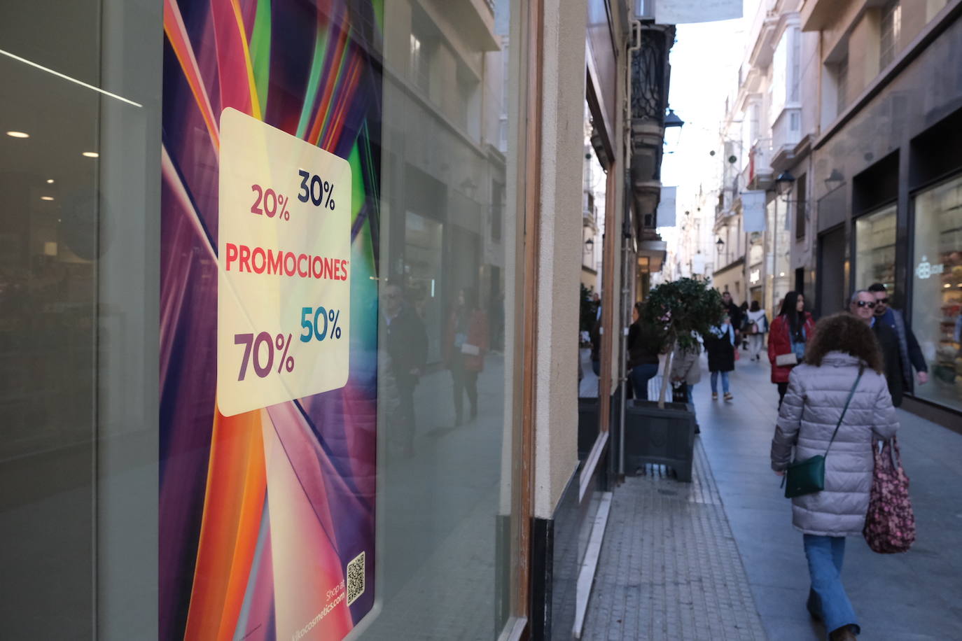 Fotos: Así está siendo la primera jornada de rebajas en Cádiz