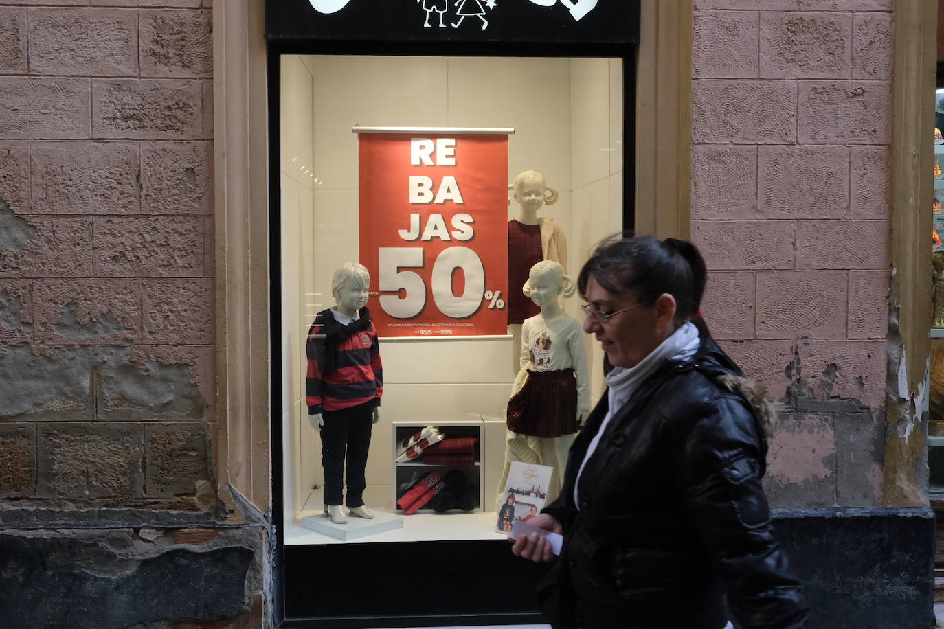 Fotos: Así está siendo la primera jornada de rebajas en Cádiz