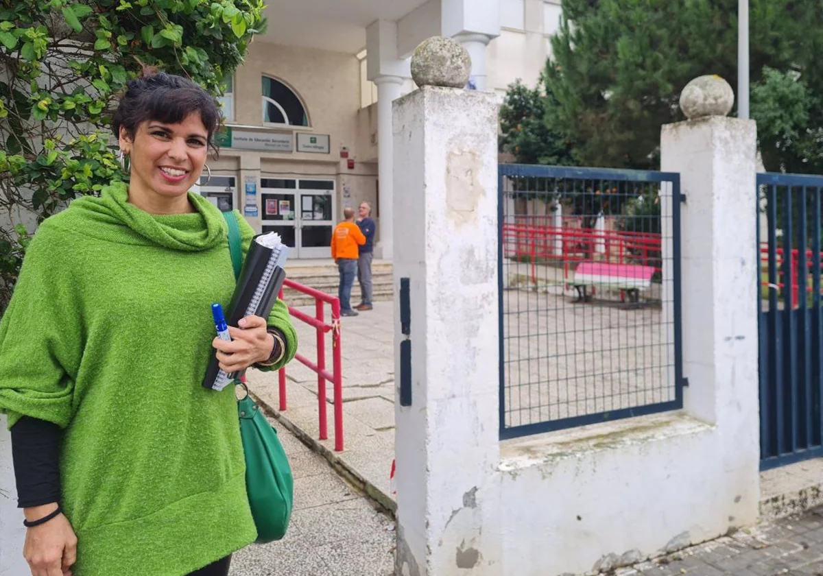Teresa Rodríguez vuelve a las aulas en Puerto Real