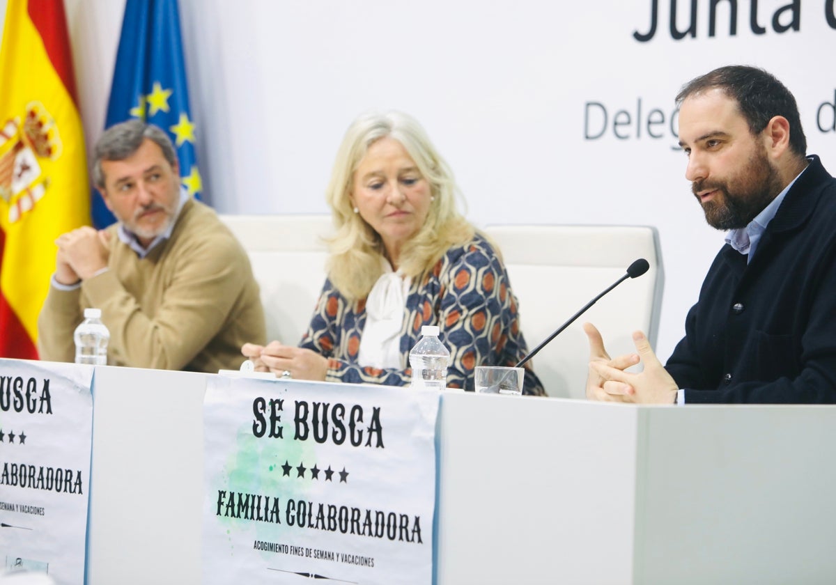 Presentación de la campaña 'Se busca familia colaboradora'.