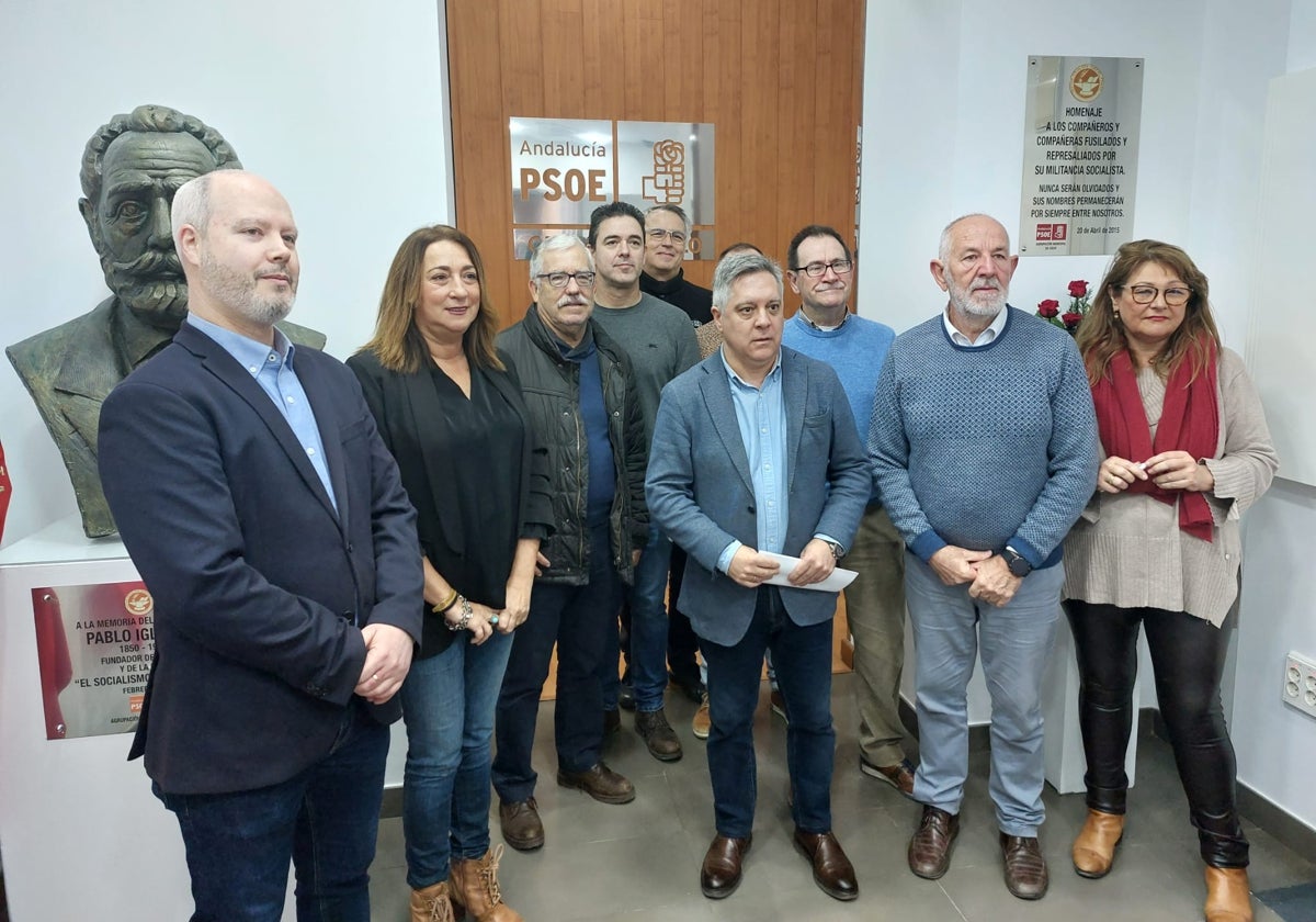 Reunión en la sede local del PSOE de Cádiz