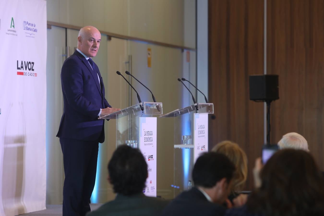 Fotos: Narciso Michavila en la Mirada Económica de ABC y La Voz