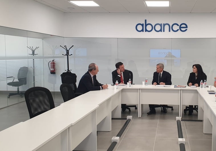 Abance recibe la visita de directivos de Navantia a sus instalaciones