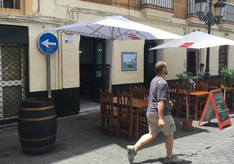 El cocinero del bar Grimaldi de Cádiz se libra de la prisión tras admitir los hechos