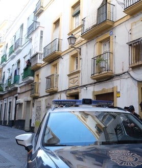 Imagen secundaria 2 - Desalojo de okupas en el centro histórico de Cádiz