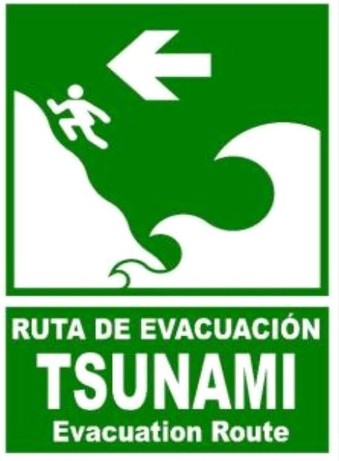 Imágenes: las señales de evacuación en caso de tsunami en Cádiz