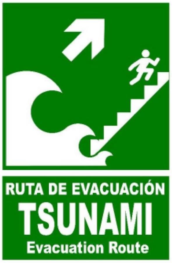 Imágenes: las señales de evacuación en caso de tsunami en Cádiz