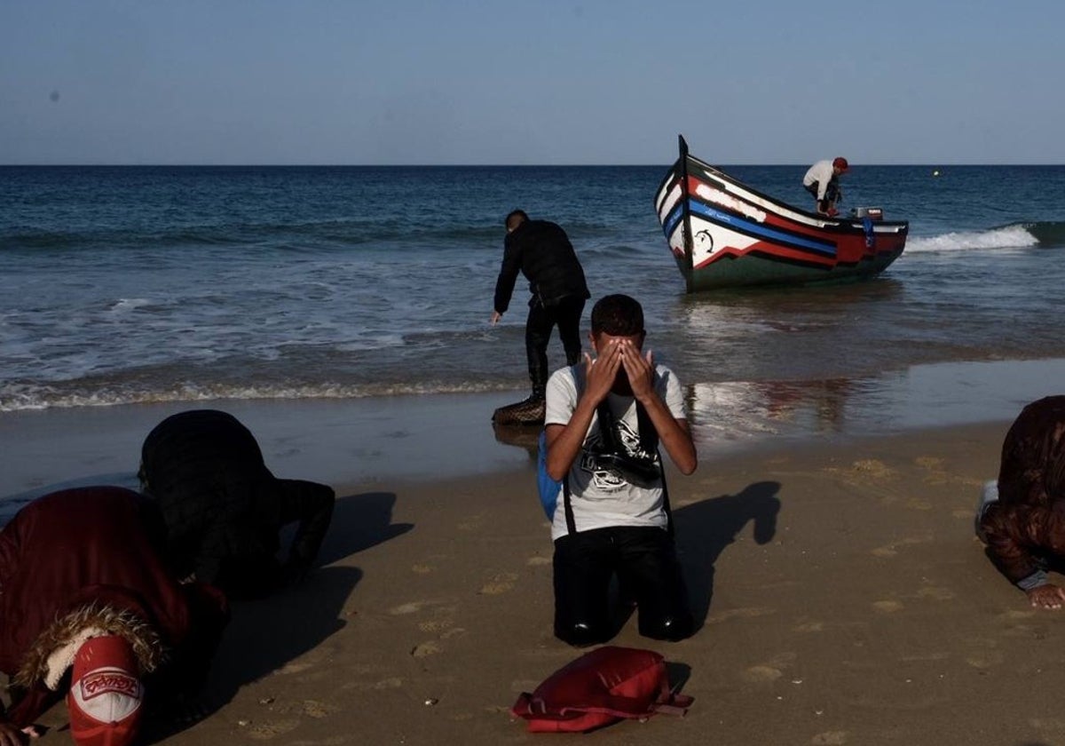 Cádiz, la segunda provincia andaluza a la que llegaron más migrantes en 2022