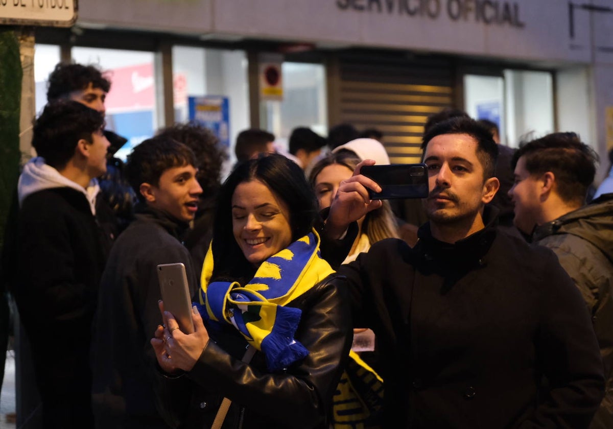 Fotos: Búscate en la previa del partido