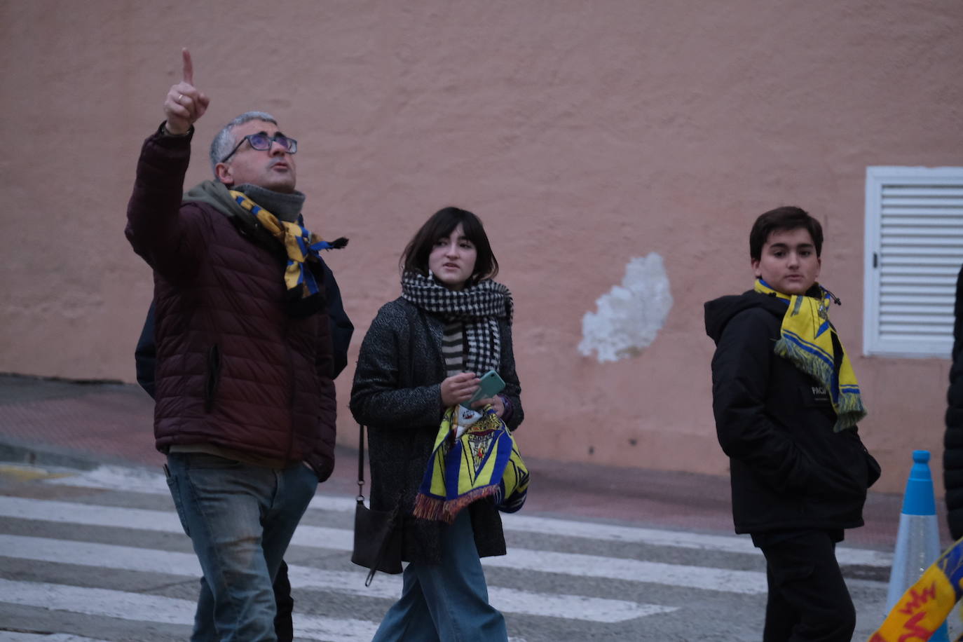 Fotos: Búscate en la previa del partido