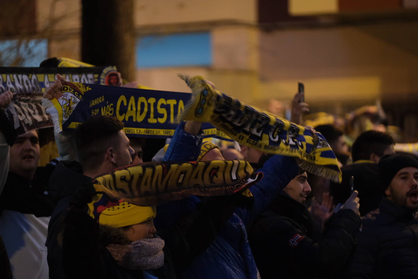 Fotos: Búscate en la previa del partido