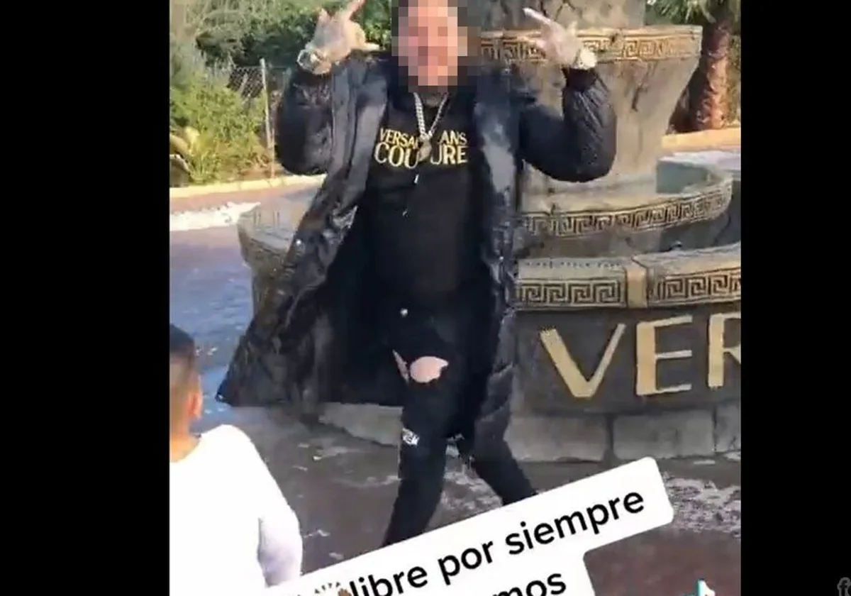 Champán y todo de Versace, la fiesta de un narco de Jerez tras salir de  prisión