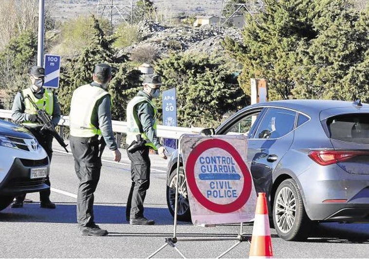 Detenido un conductor al multiplicar por ocho la tasa de alcohol permitida y no tener carné de conducir