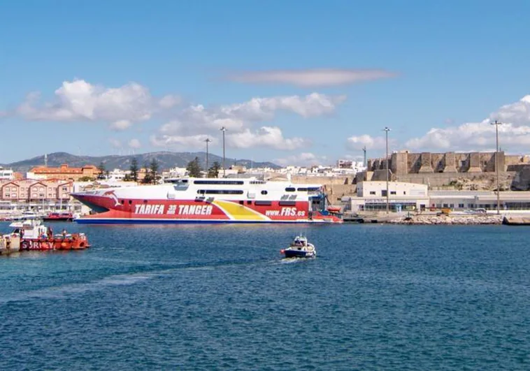 Tarifa y Algeciras cancelan conexiones marítimas con Tánger debido al temporal de viento de levante