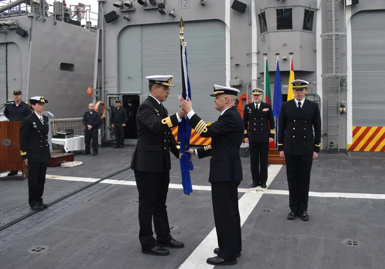 El capitán de navío Íñigo Ibáñez toma el mando del Cuartel General de la Fuerza de la operación Atalanta