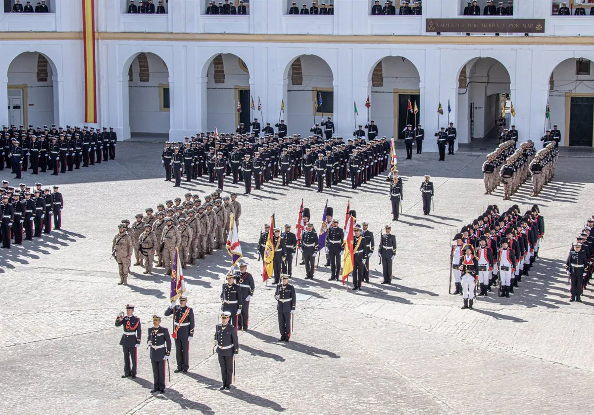 La Armada celebra en San Fernando el 486 aniversario del Cuerpo de Infantería de Marina.