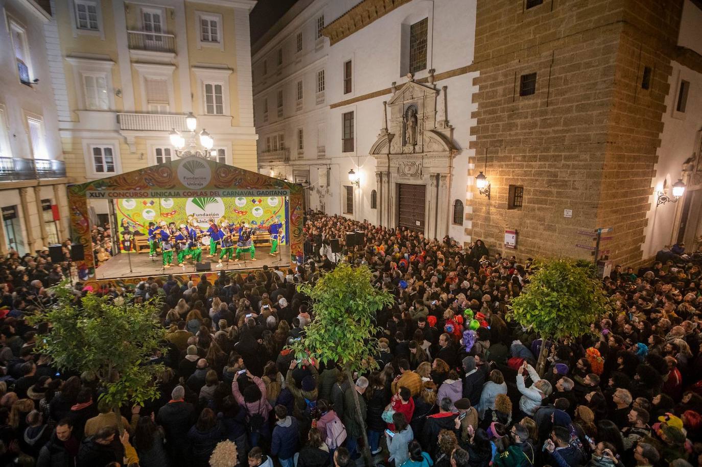 Fotos: La Fundación Unicaja entrega los premios de su concurso de coplas del carnaval gaditano