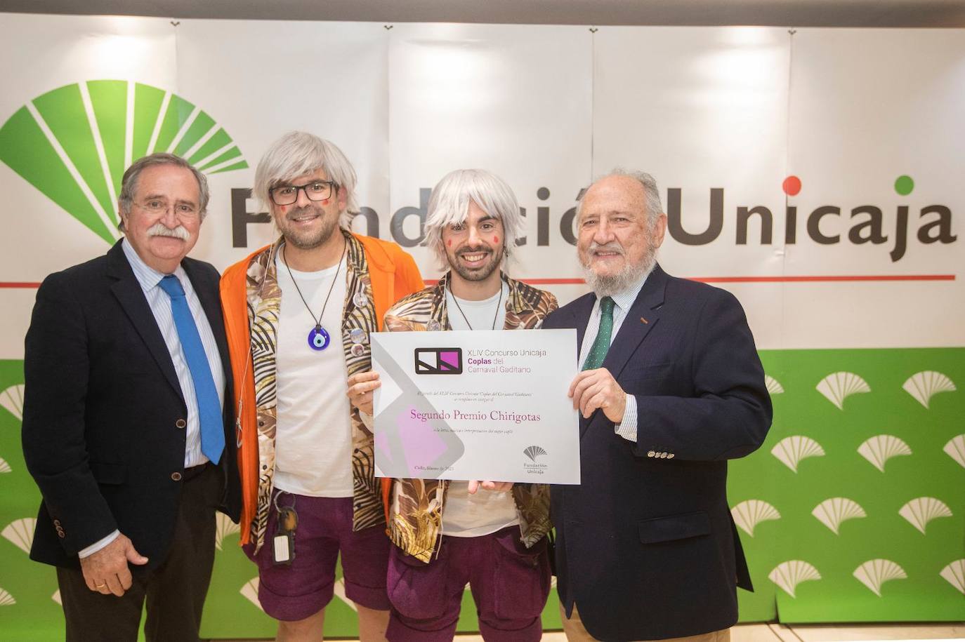 Fotos: La Fundación Unicaja entrega los premios de su concurso de coplas del carnaval gaditano