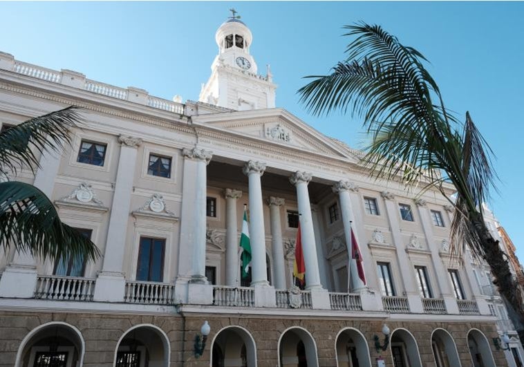 Tensa negociación entre  Ayuntamiento de Cádiz y sindicatos para aprobar el nuevo convenio de trabajadores