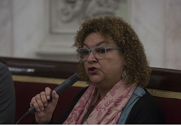La Junta responde a Eva Tubío: «Es la ausencia de técnico municipal lo que mantiene paralizadas diversas actividades»