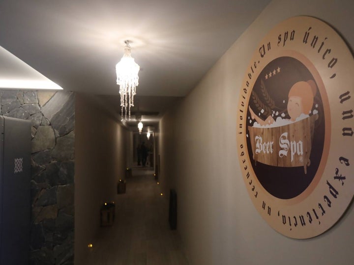 Así es el nuevo Spa de Cerveza del hotel Cádiz Bahía, el Beer Spa más grande de España