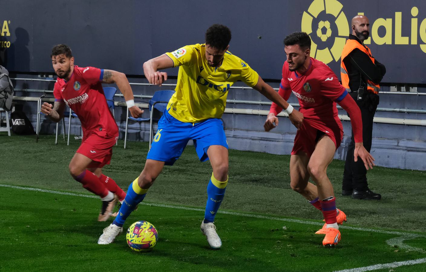 Fotos: Partido Cádiz - Getafe en el antiguo estadio Carranza