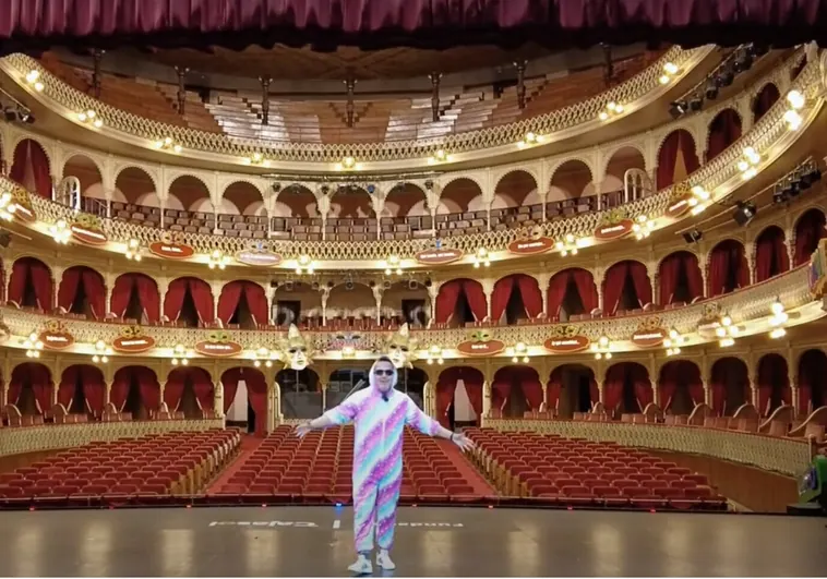 Un unicornio en el Falla: Míster Fog enseña los secretos del Gran Teatro gaditano