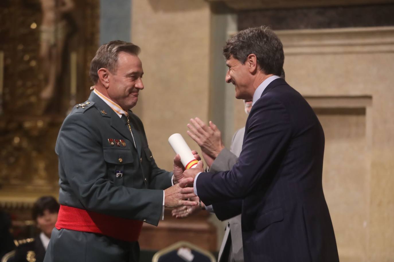 Fotos: Entrega de las condecoraciones de la Orden de Isabel la Católica, al mérito civil y de Protección Civil