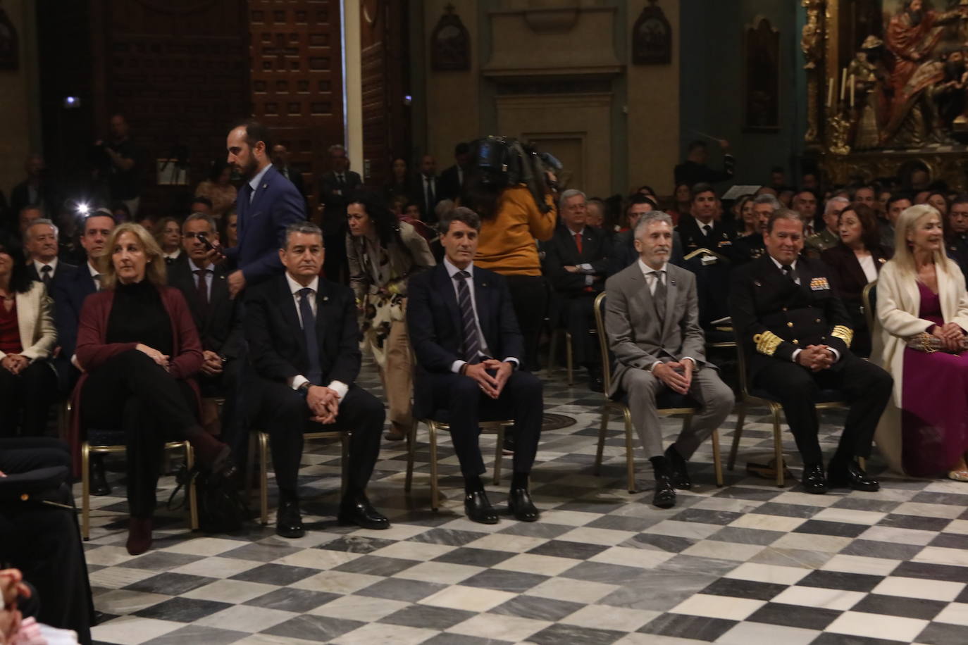 Fotos: Entrega de las condecoraciones de la Orden de Isabel la Católica, al mérito civil y de Protección Civil