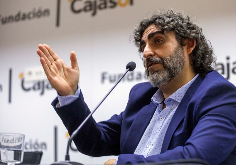 Alberto Puyana: «Cádiz también merece que se le rinda homenaje a través de la literatura»
