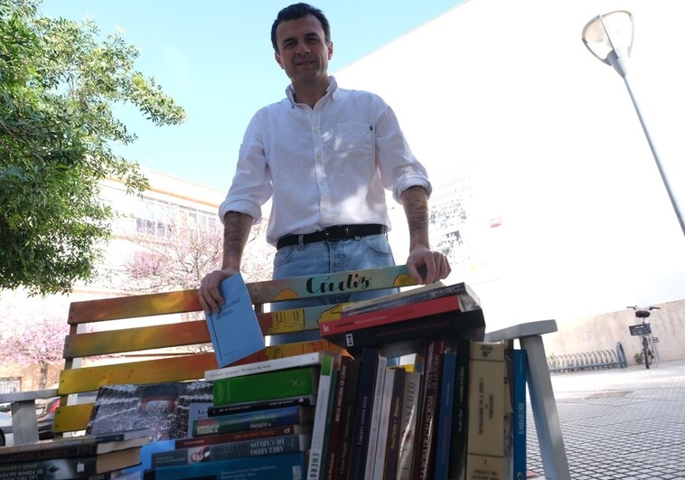 Más bibliotecas, una 'Noche de los libros' y más recursos económicos para la romántica propuesta cultural de Bruno García