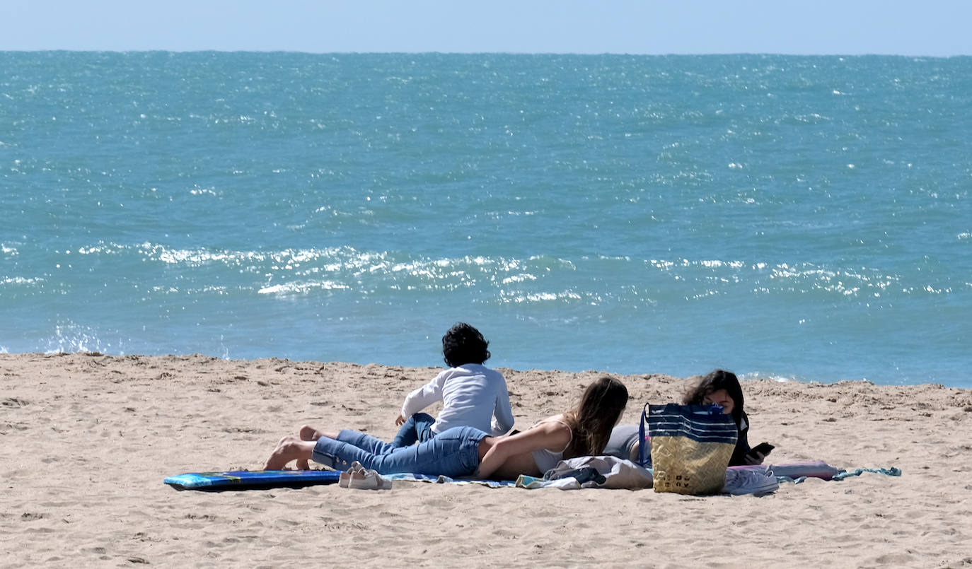 Fotos: Las playas toman protagonismo en Cádiz