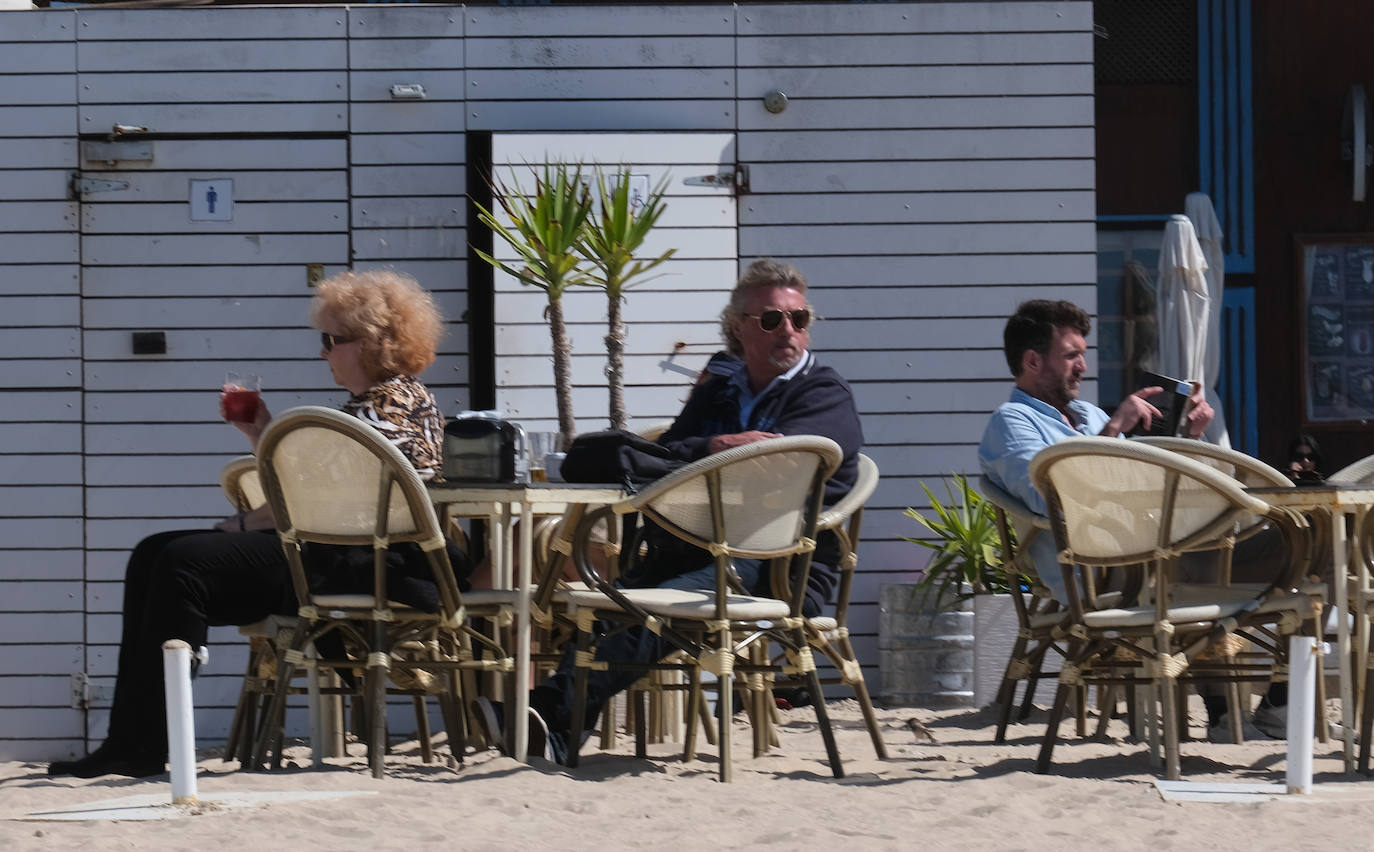 Fotos: Las playas toman protagonismo en Cádiz