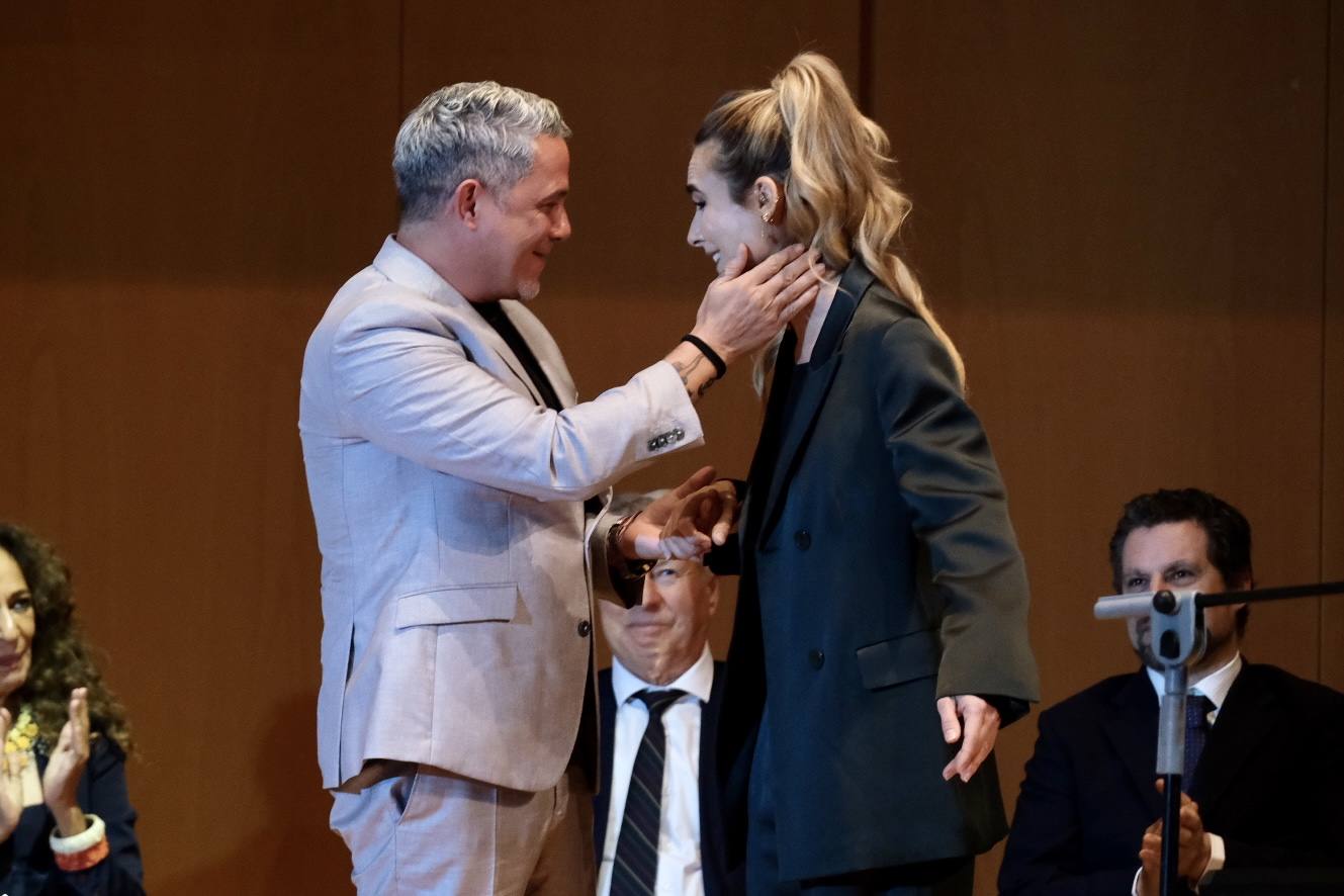 En imágenes: Alejandro Sanz y Lola Flores, Hijos Predilectos de Cádiz