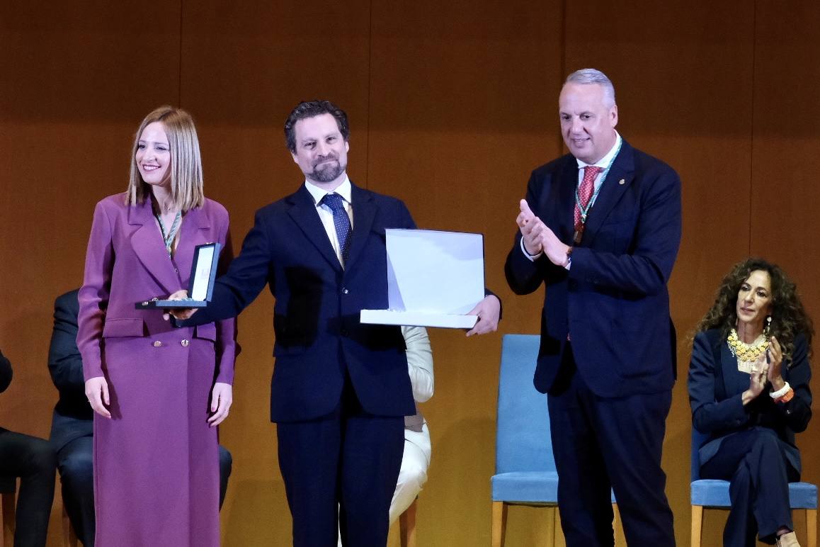 En imágenes: Alejandro Sanz y Lola Flores, Hijos Predilectos de Cádiz