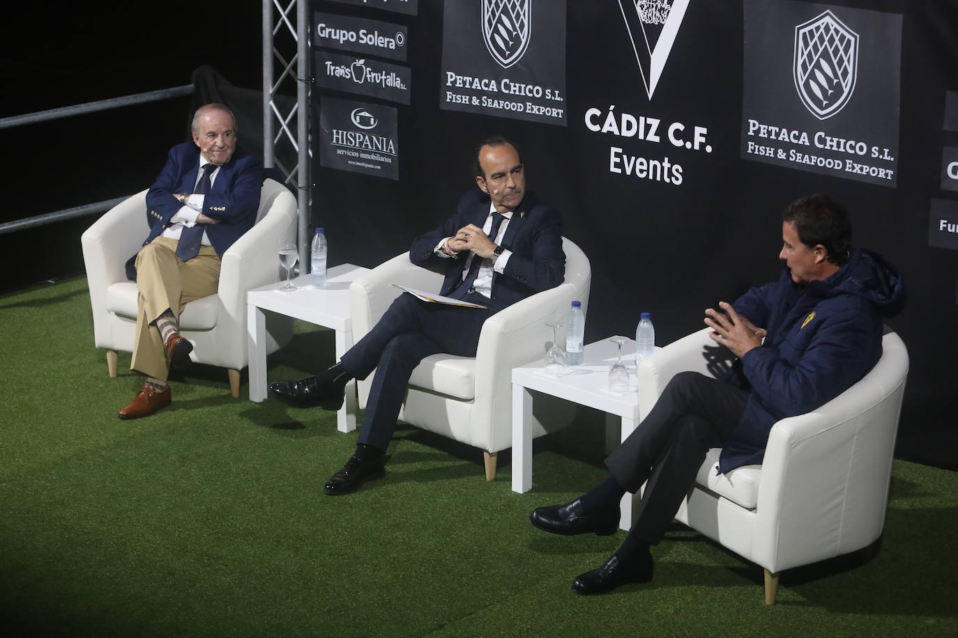 Fotos: José María García y José Ramón de la Morena cerraron el primer día de &#039;Hablamos de fútbol&#039;