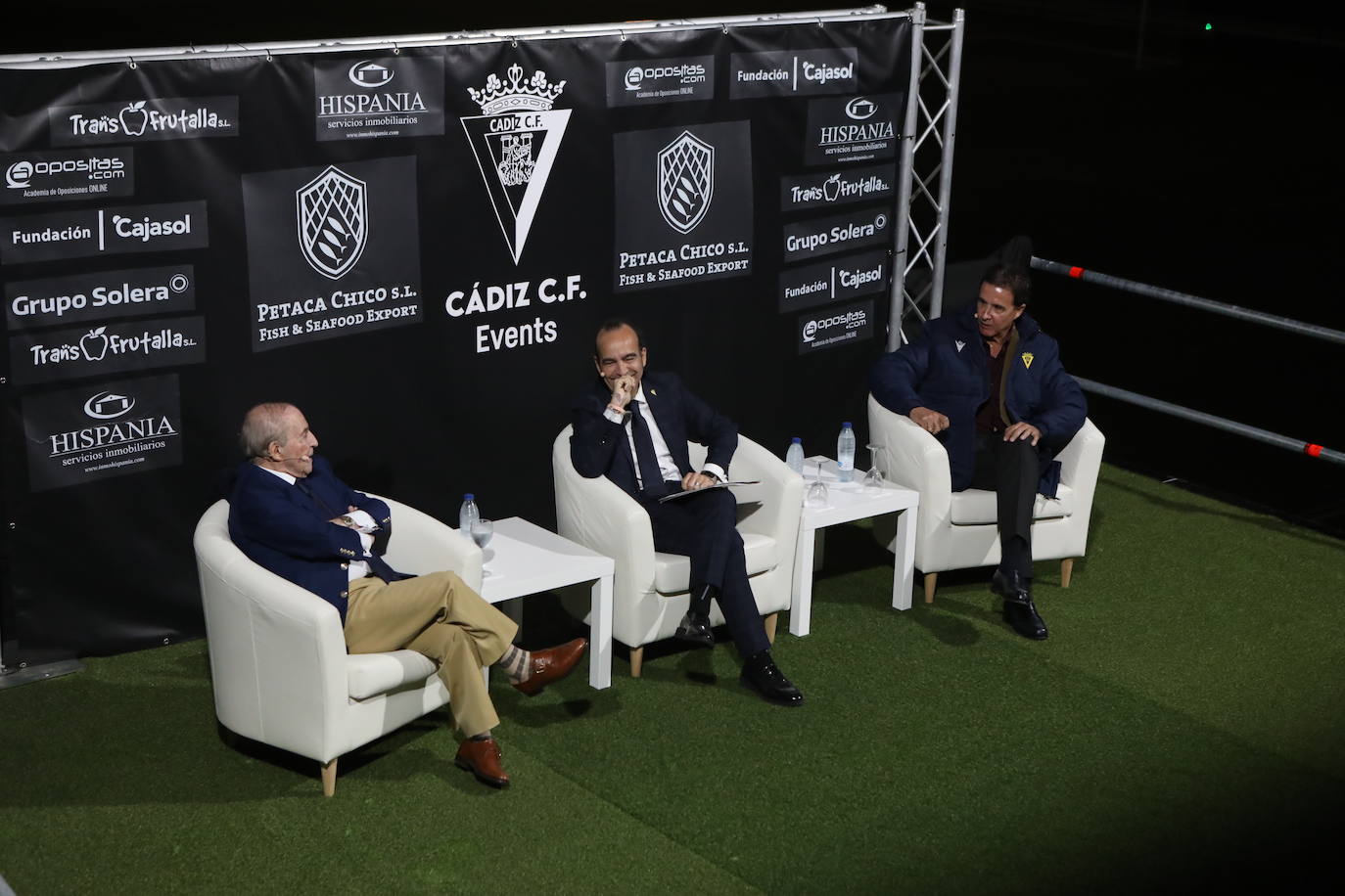 Fotos: José María García y José Ramón de la Morena cerraron el primer día de &#039;Hablamos de fútbol&#039;