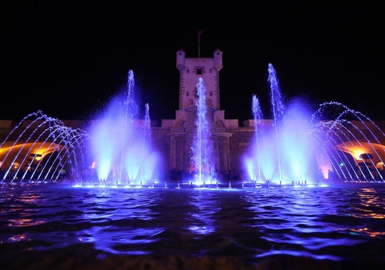 La fuente de las Puertas de Tierra ofrecerá una programación de luces y música a diario