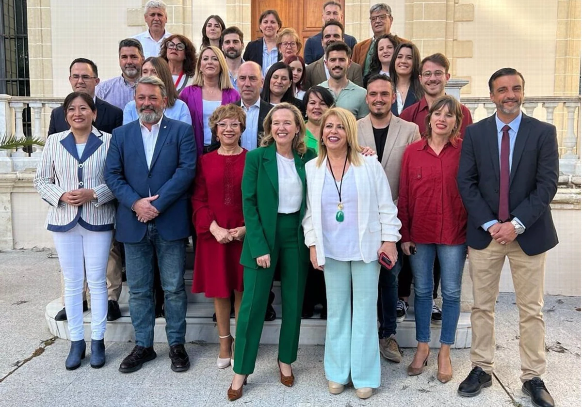 Calviño subraya la «determinación, visión y orgullo» de Mamen Sánchez al frente del Ayuntamiento de Jerez