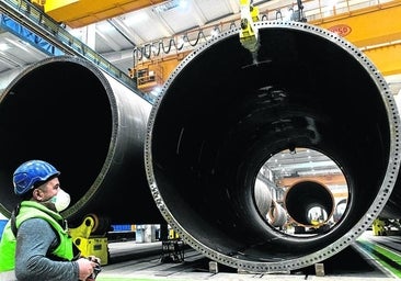 El astillero de Puerto Real participará en la obra de doce plataformas flotantes para campos eólico-marinos de Europa