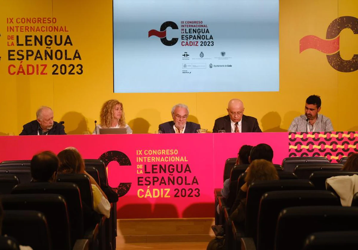 'Interculturalidad en la escenografía y la imagen' en el Congreso de la Lengua